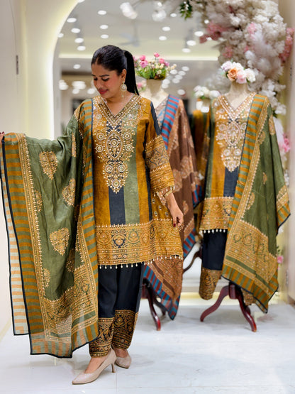Crepe Printed Suit Set with Dupatta
